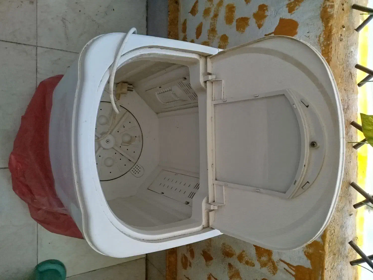 لباسشویی|ماشین لباسشویی و خشک‌کن لباس|پرند, فاز ۴|دیوار