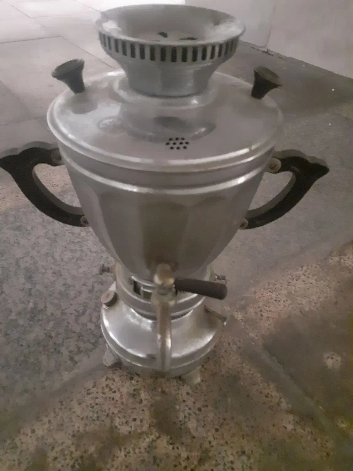 سماور نفتی عتیقه از جنس برنج|سماور، چایساز، قهوهساز|اهواز, کوروش|دیوار