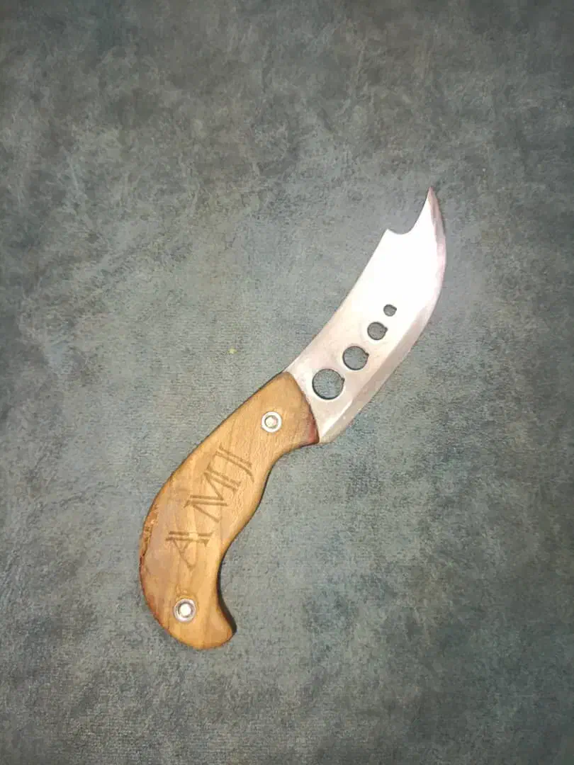 چاقو|کلکسیون اشیاء عتیقه|گرگان, |دیوار