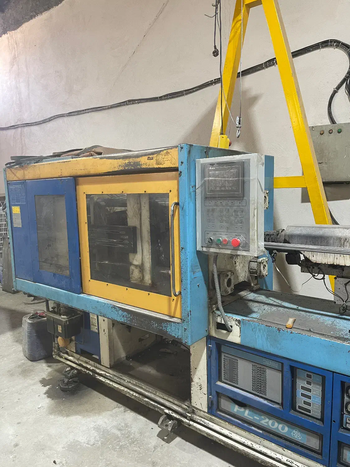 دستگاه تزریق ۱۱۰ تن پولاد|ماشین‌آلات صنعتی|الوند, |دیوار