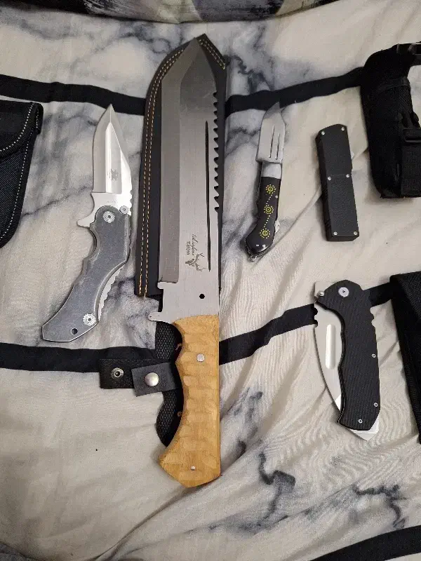 چاقو|کوهنوردی و کمپینگ|کرج, مهرویلا جنوبی|دیوار