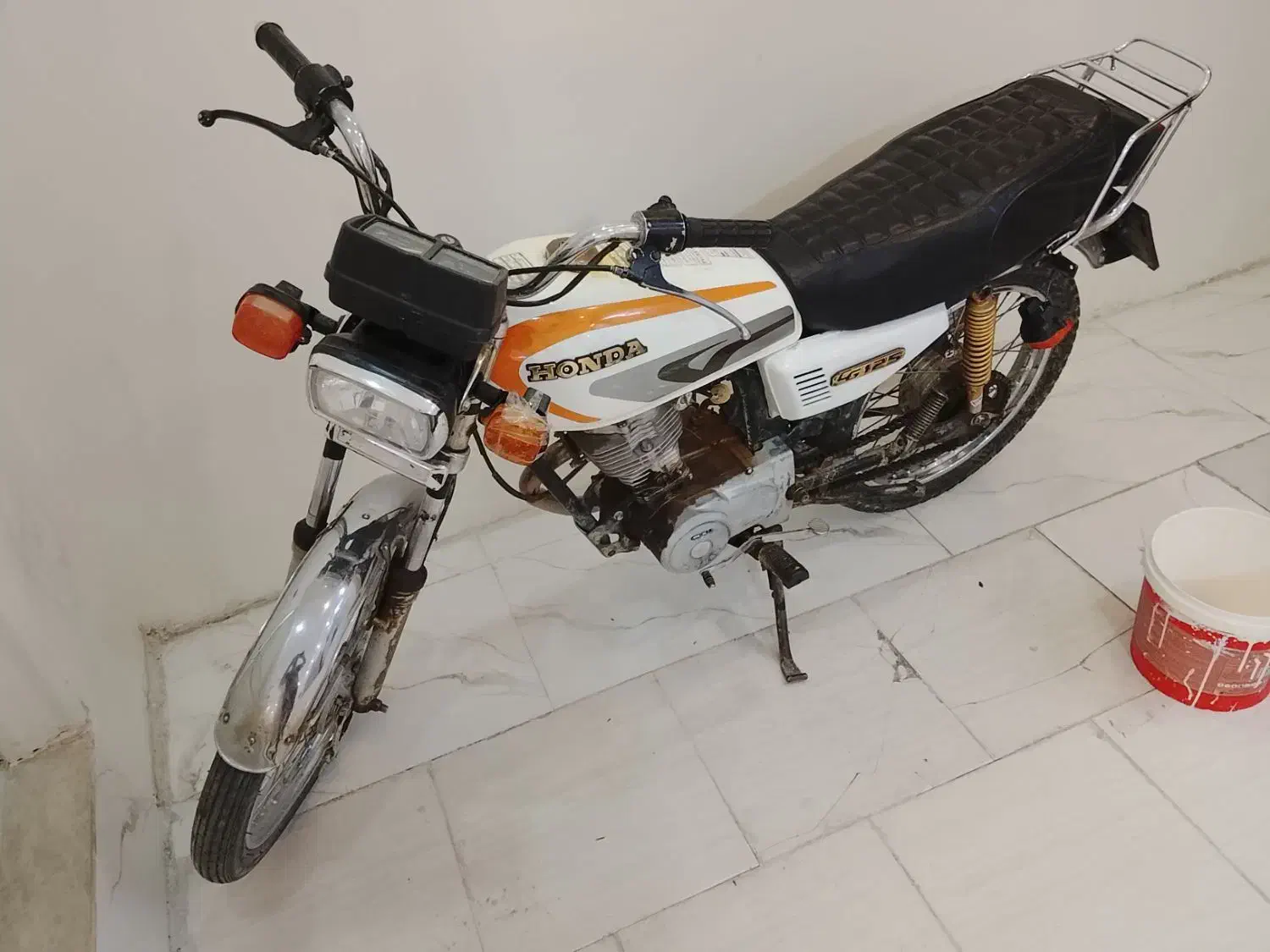 موتورسیکلت 125|موتورسیکلت|پرند, فاز ۶|دیوار