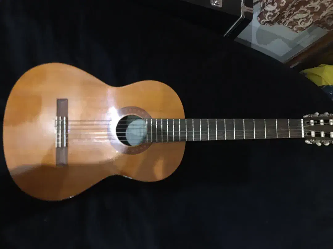 گیتار یاماها c40|گیتار، بیس، امپلیفایر|تهران, مهران (سیدخندان)|دیوار