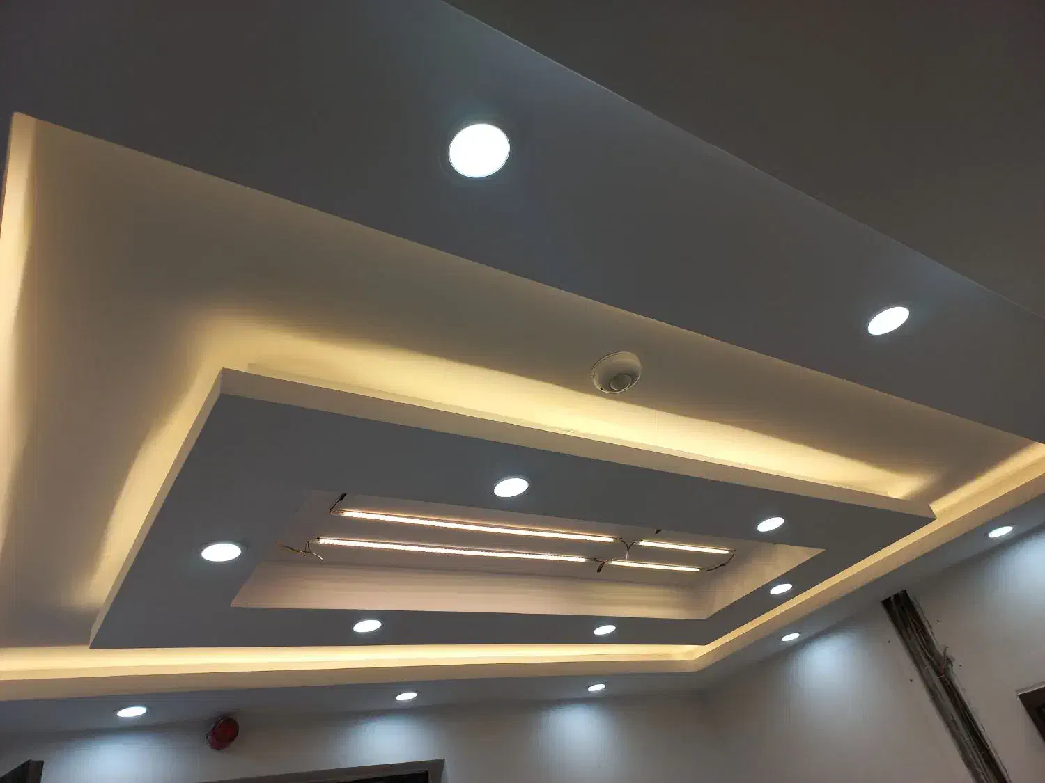 برق کار برقکار نور مخفی هالوژن کناف|خدمات پیشه و مهارت|پردیس, فاز ۱|دیوار