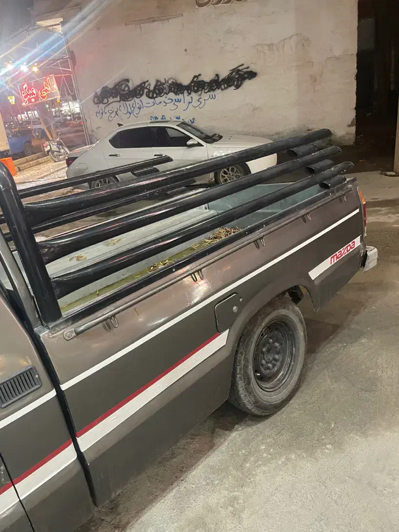 مزدا ۱۶۰۰|خودرو سواری و وانت|نجف‌آباد, طالقانی|دیوار