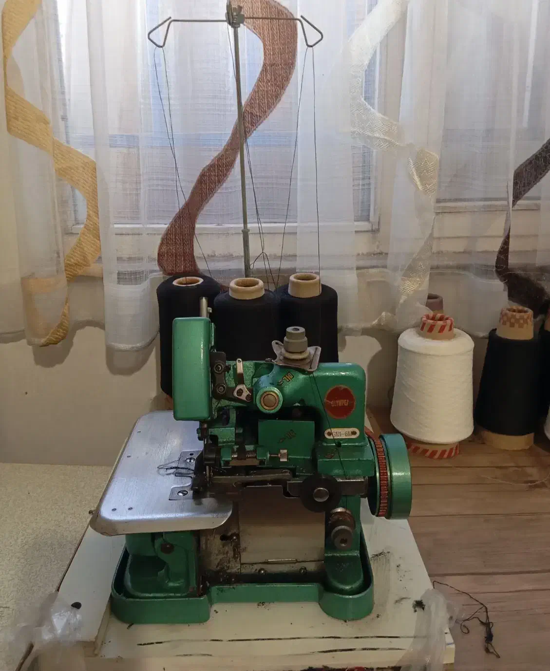 سردوز|چرخ خیاطی و ریسندگی|گالیکش, |دیوار