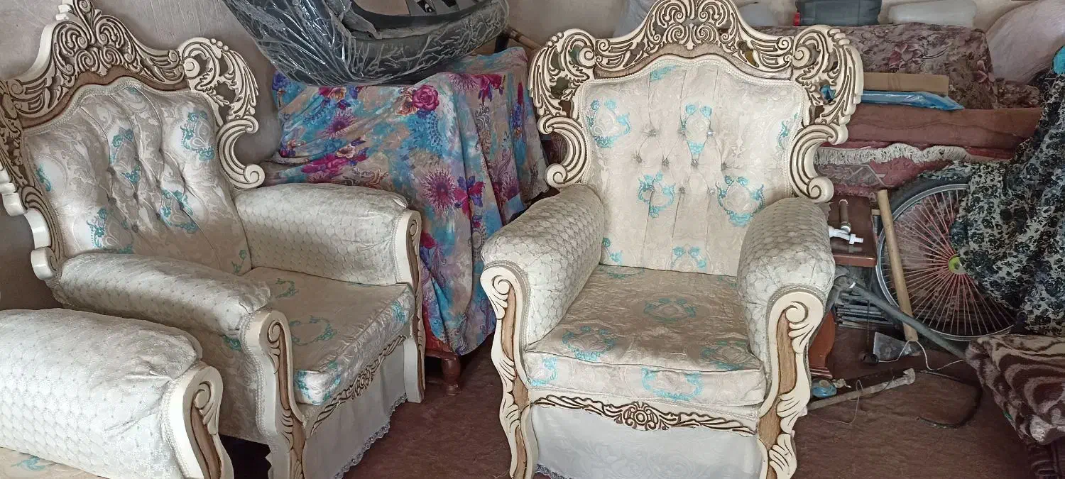 4عدد مبل|مبلمان خانگی و میز عسلی|بکتاش, |دیوار