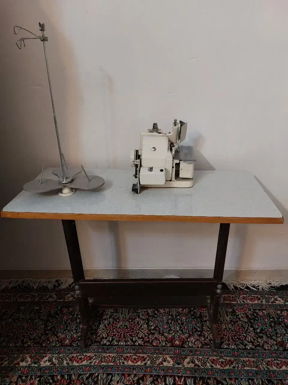 چرخ سردوز پروانه ای نو|چرخ خیاطی و ریسندگی|کرمان, |دیوار