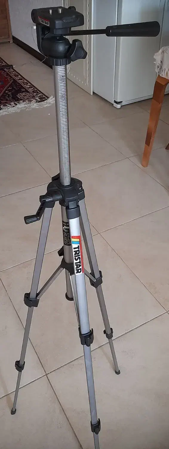 پایه دوربین فیلم برداری وموبایل|دوربین عکاسی و فیلم‌برداری|شیراز, آزادگان|دیوار