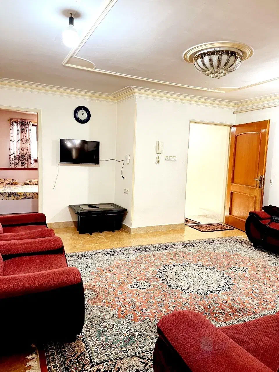 اجاره سوییت دو خواب باپارکینگ مرکز رشت|اجارهٔ کوتاه‌مدت آپارتمان و سوئیت|رشت, توشیبا|دیوار