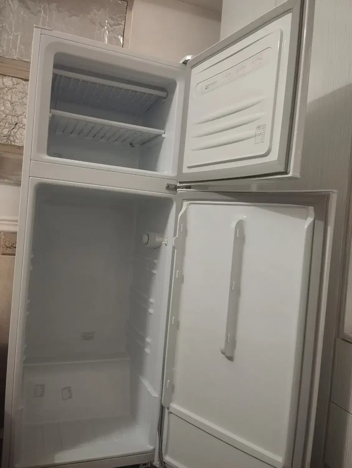 یخچال و فیلیزر تمیز و یک کولر ۱۲هزار|یخچال و فریزر|بوشهر, |دیوار