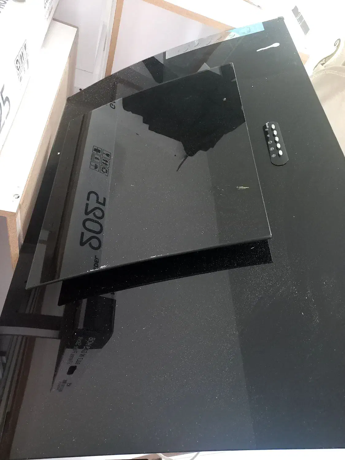 هود سالم در حد نو|هود|کنگاور, |دیوار