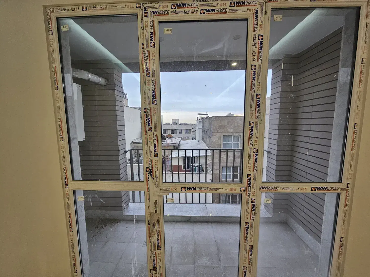 حسین آباد نوساز کلید نخورده ۱۰۵ متر