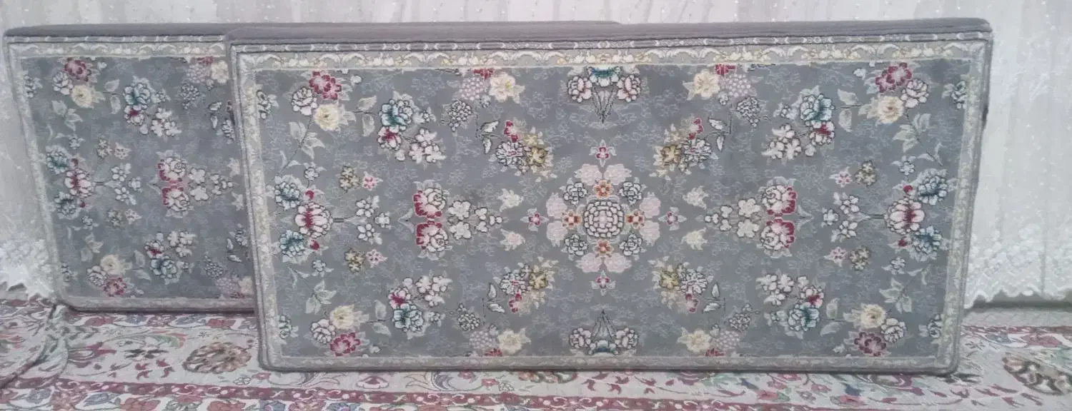 پشتی|پشتی|ری, جوانمرد قصاب|دیوار