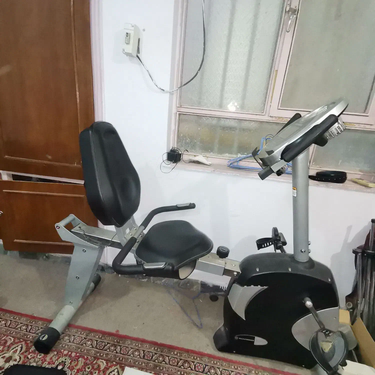 دوچرخه ثابت. فن دار. مونیتور.|تجهیزات ورزشی|اهواز, گلستان|دیوار