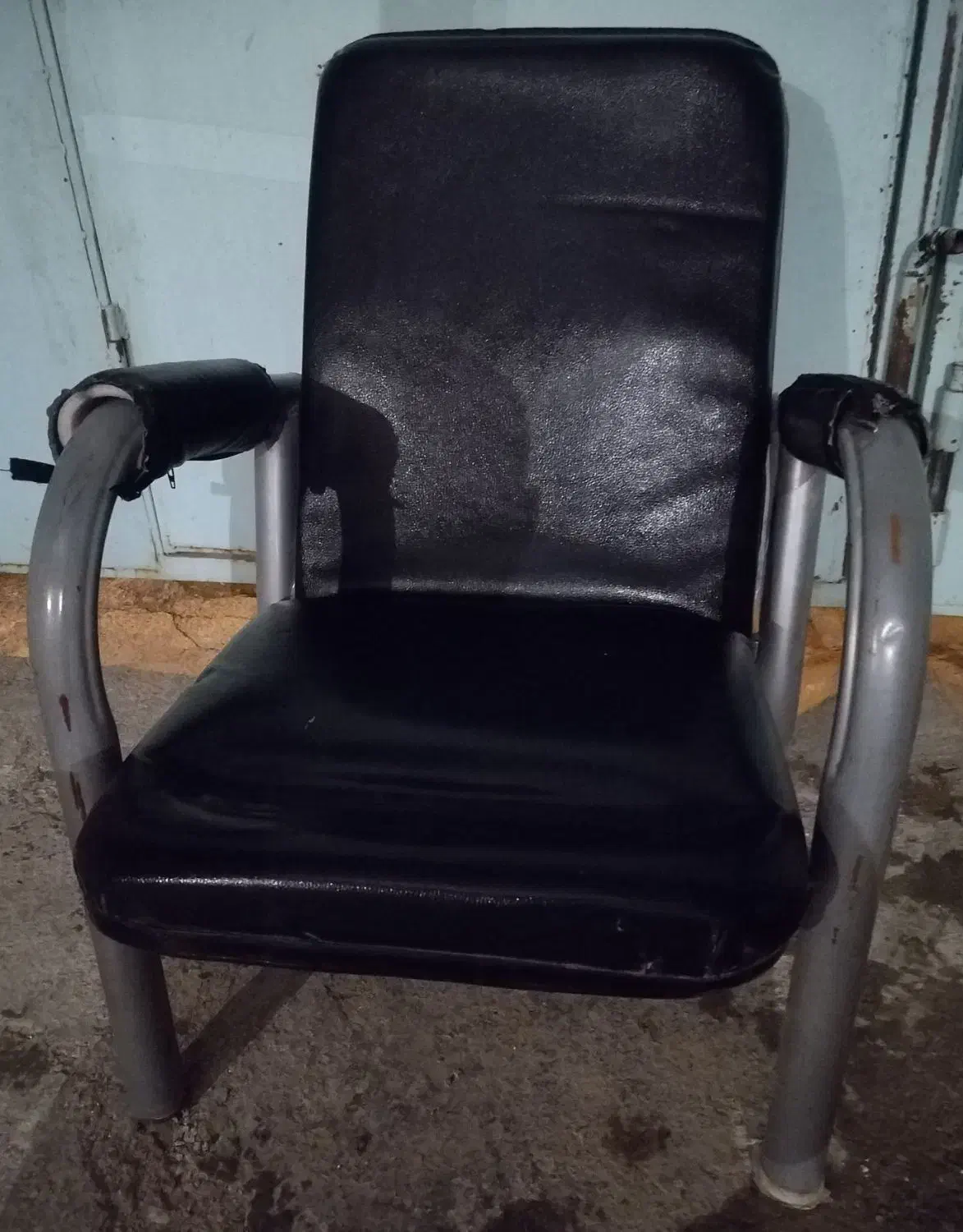 صندلی اداری|صندلی و نیمکت|خرمدره, |دیوار