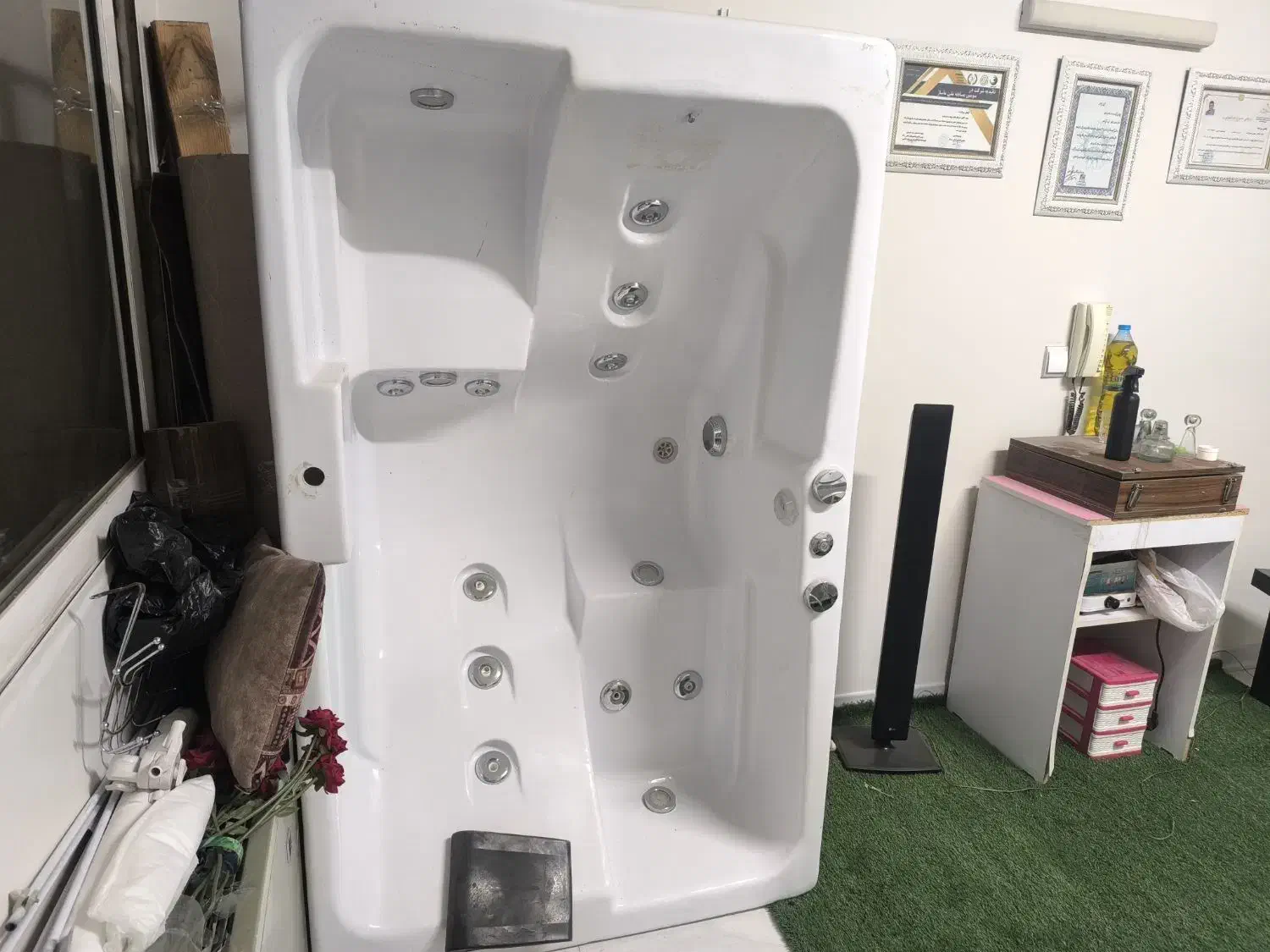 جکوزی 2نفره.تخت ماساژ.ابگرمکن|آرایشی، بهداشتی، درمانی|اصفهان, هزارجریب|دیوار