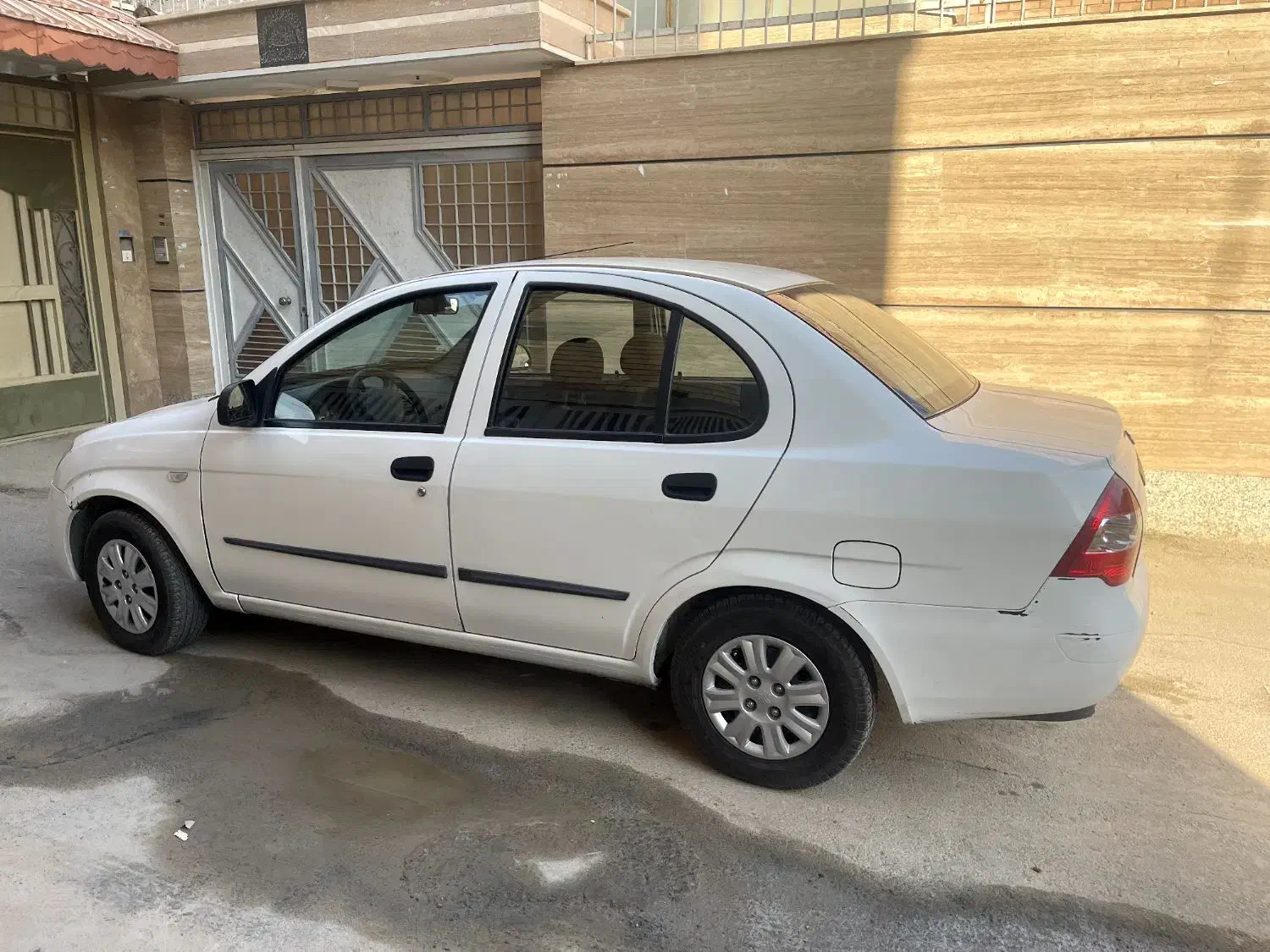 تیبا صندوقدار ۱۴۰۰|خودرو سواری و وانت|اصفهان, دنارت|دیوار