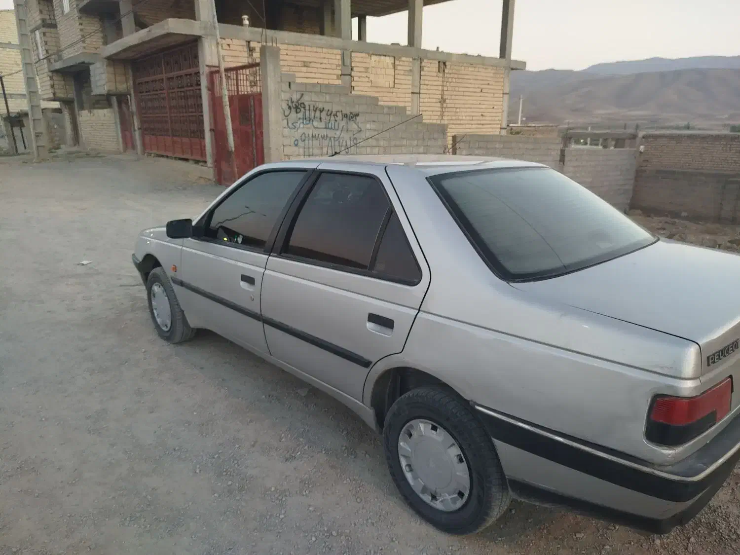 پژو 405 مدل 90 خونگی|خودرو سواری و وانت|لاران, |دیوار