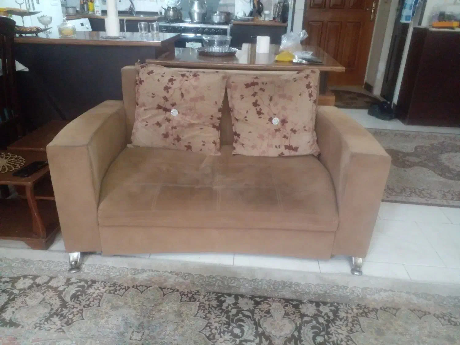 مبل|مبلمان خانگی و میز عسلی|اصفهان, ملک‌شهر|دیوار