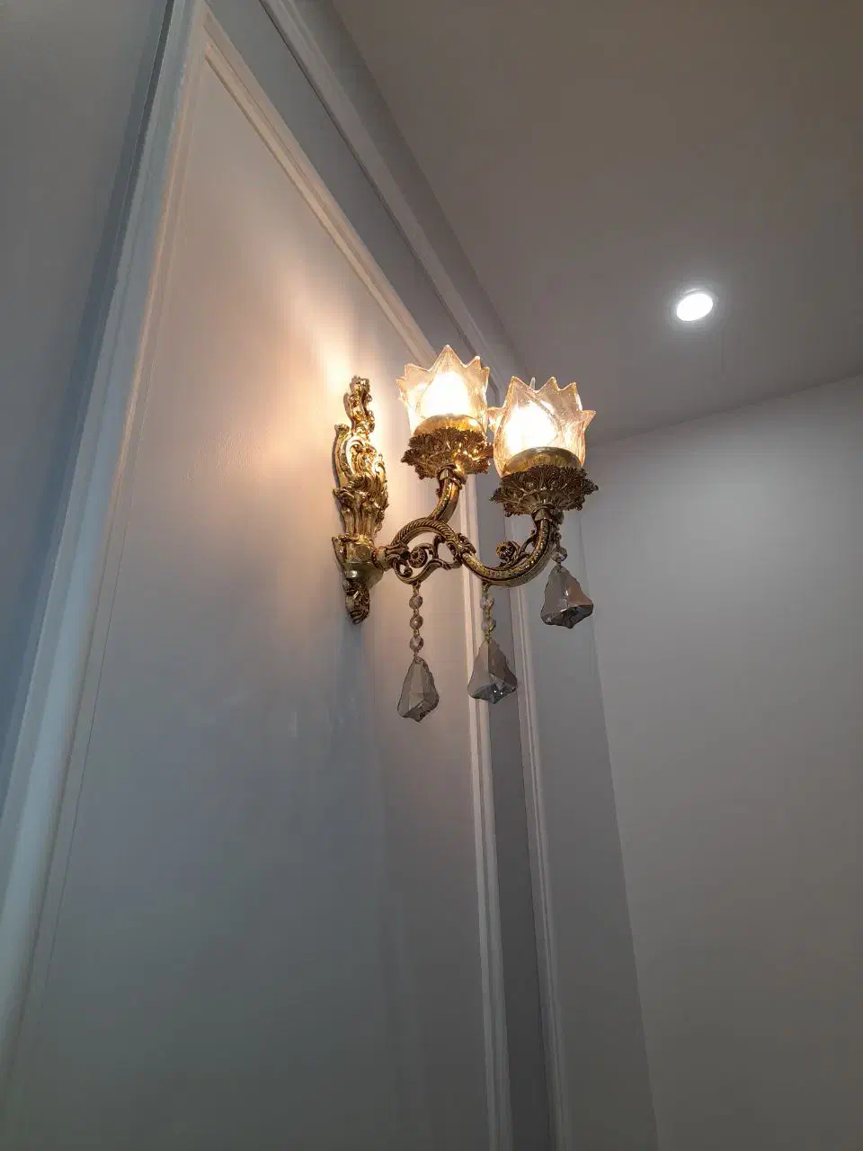 لوستر|لوستر و چراغ آویز|مشهد, هفت تیر (آب و برق)|دیوار