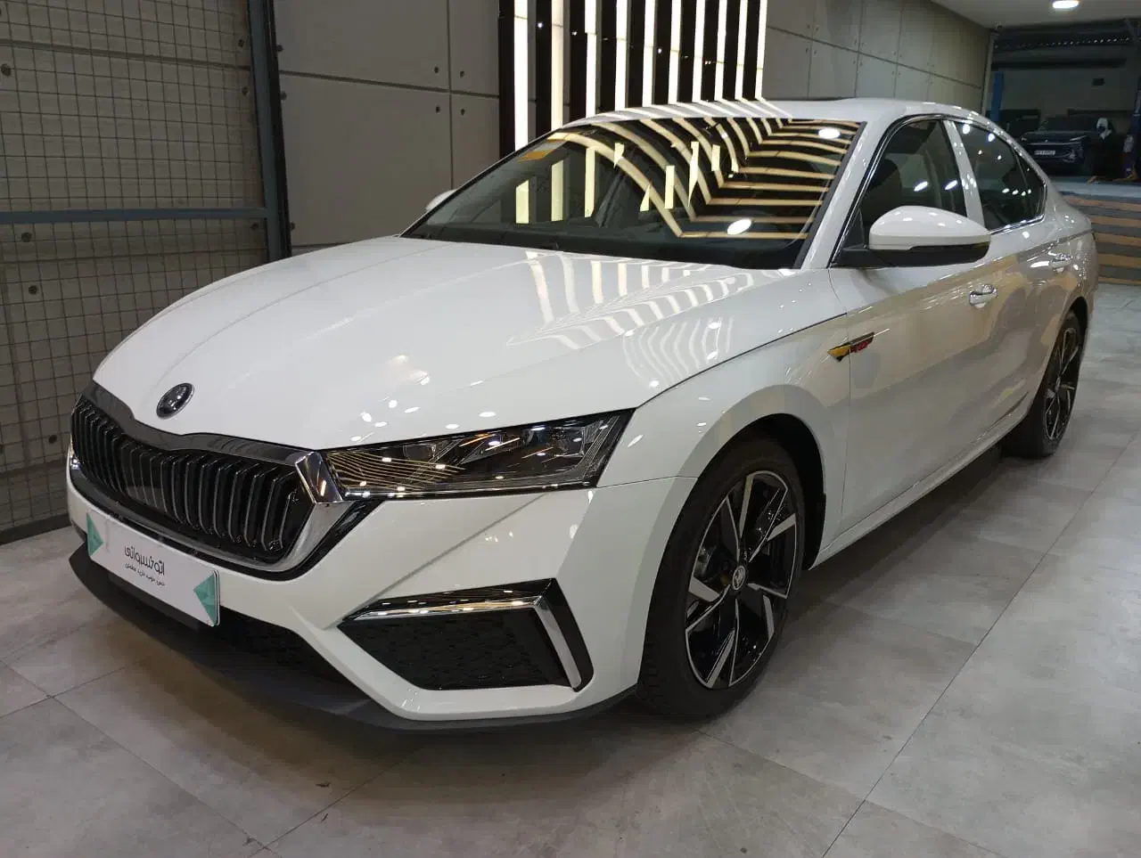 اشکودا اوکتاویا تیپ لاکچری ۲۰۲۴|خودرو سواری و وانت|تهران, عباس‌آباد|دیوار