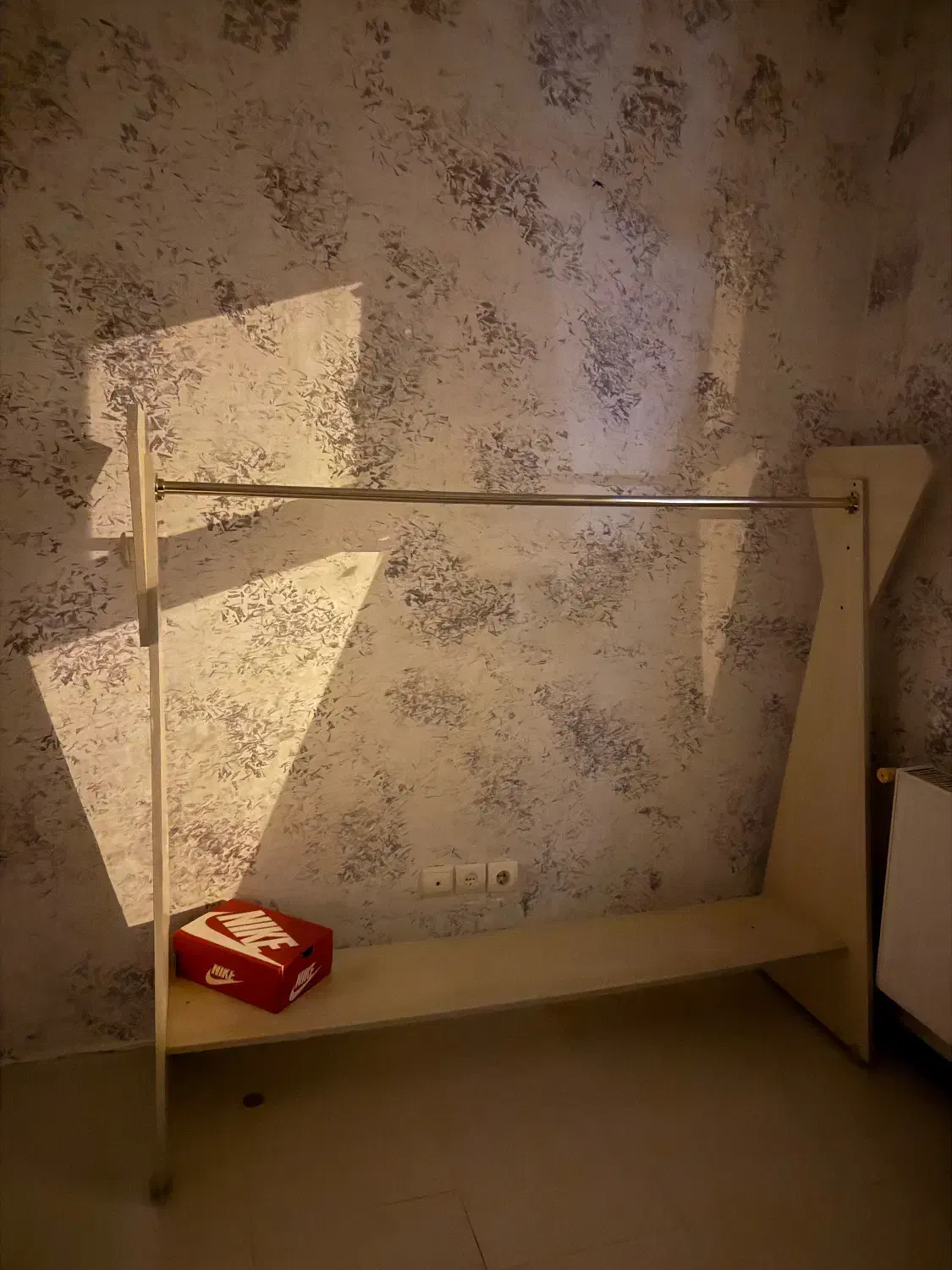 آویز لباس نو|بندرخت و رخت‌آویز|قزوین, |دیوار