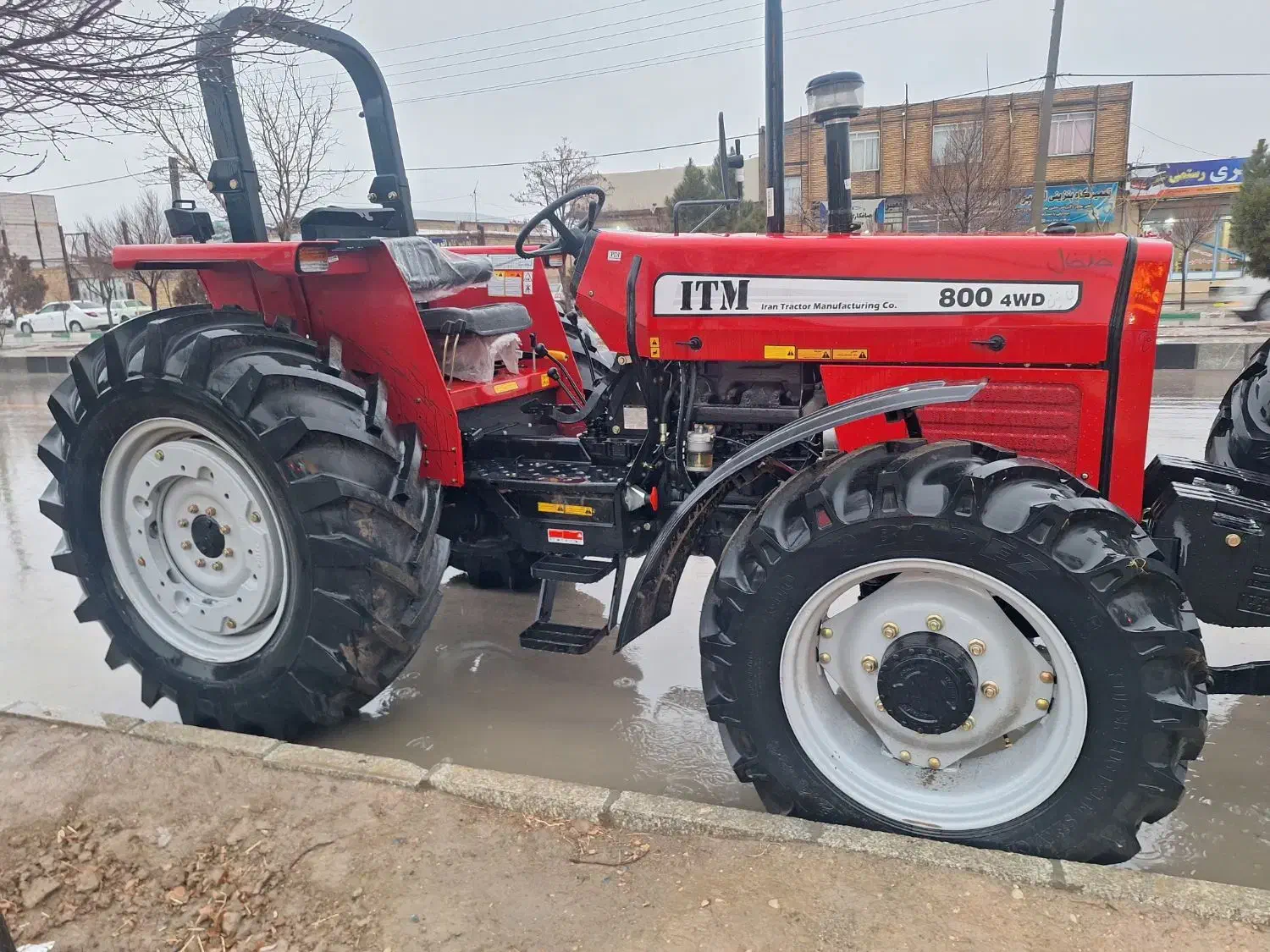تراکتور 800 جفت خشک|خودرو سنگین|قزوین, |دیوار