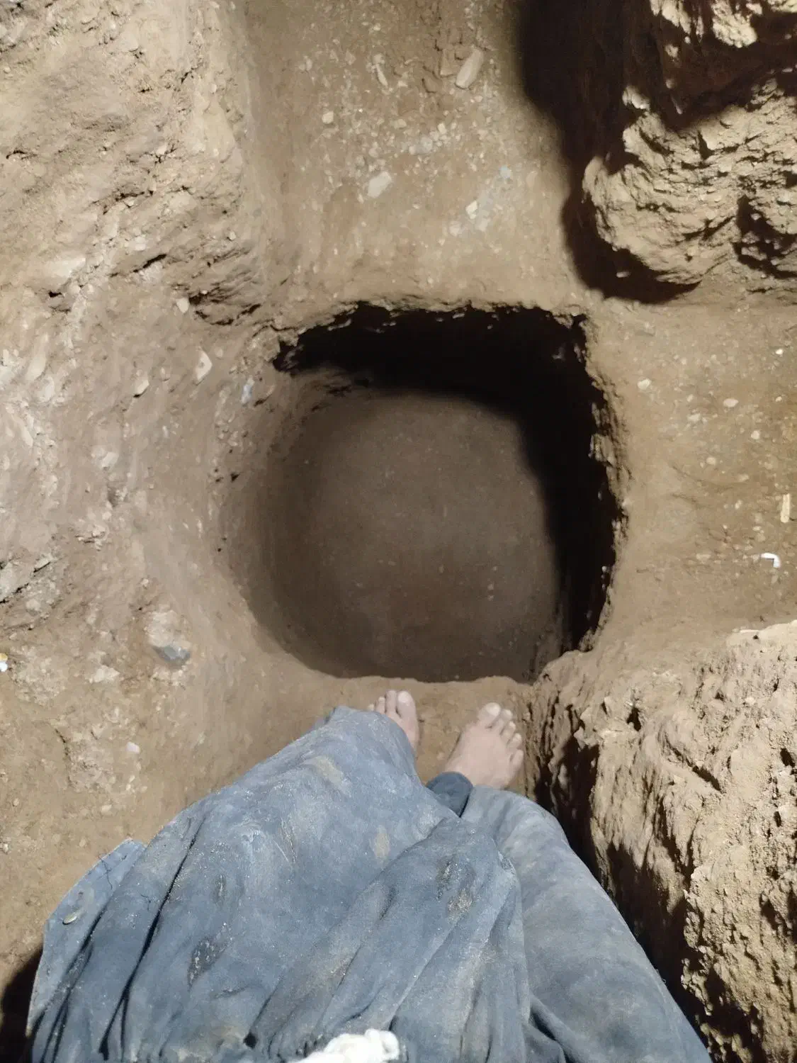 چاه کن افغان ازبک|خدمات پیشه و مهارت|زاهدان, |دیوار