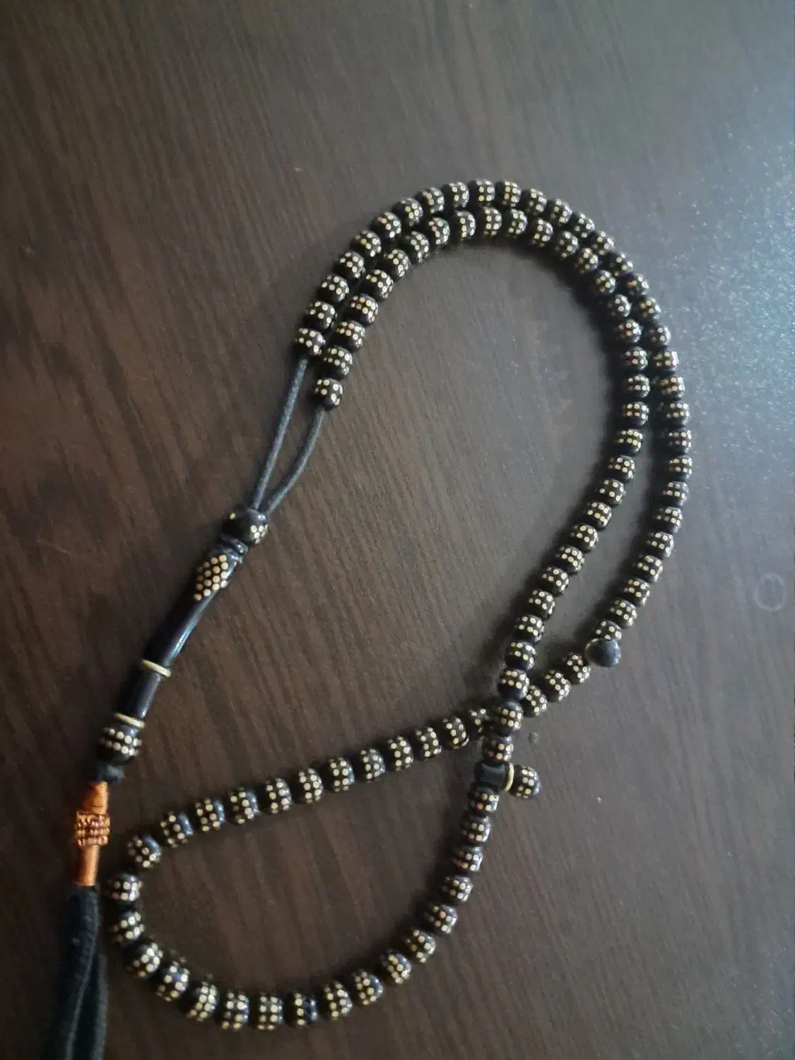 تسبیح برنج کوب|کلکسیون اشیاء عتیقه|اردبیل, |دیوار