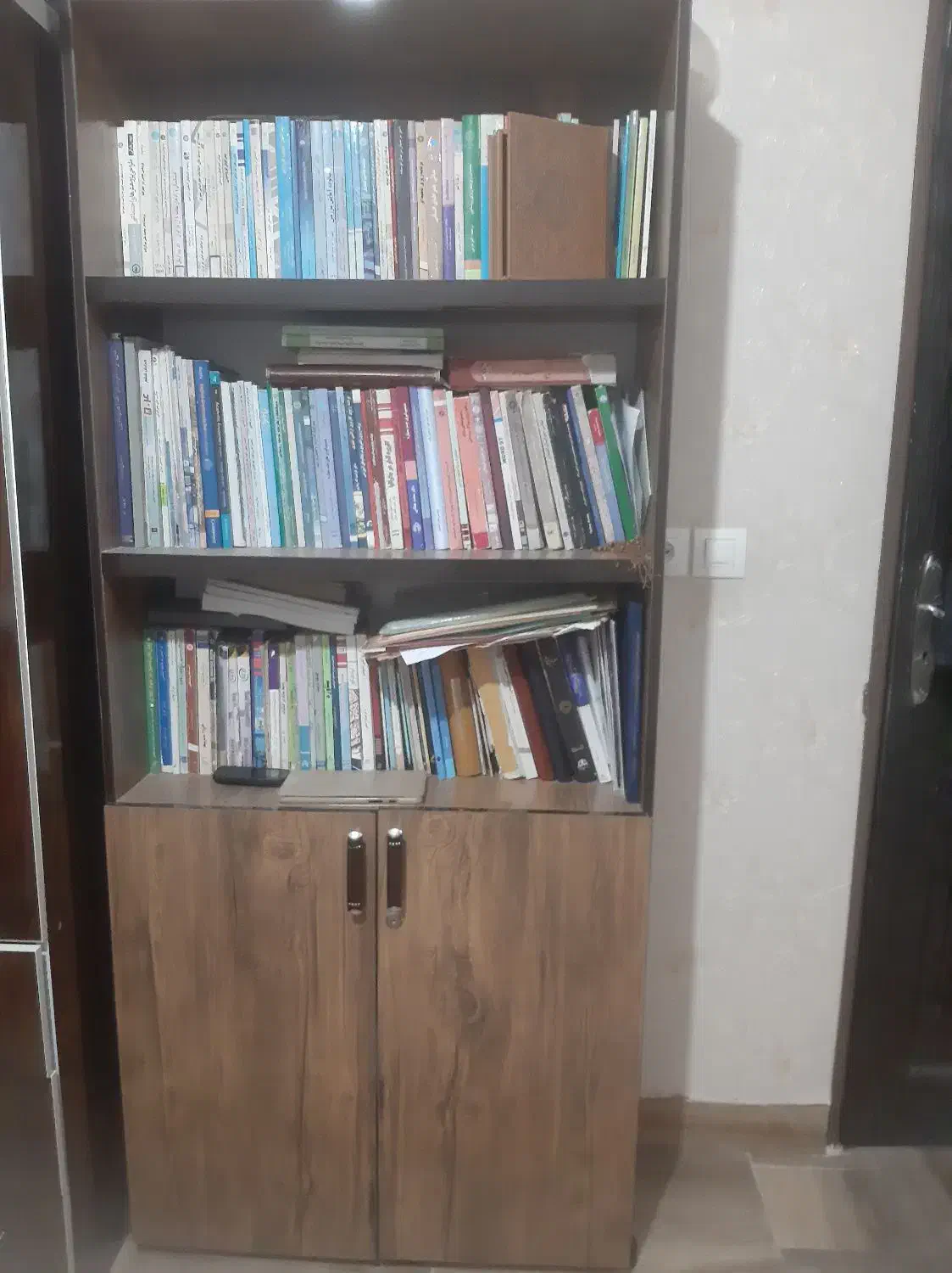 کتابخانه|کتابخانه، شلف، قفسههای دیواری|کرمانشاه, |دیوار