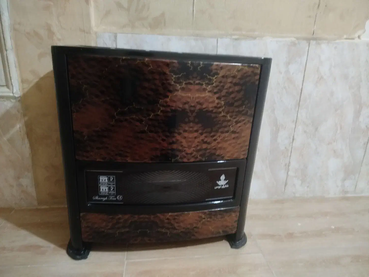 کاملا سالم هست بدون هیچ خرابی|بخاری، هیتر، شومینه|پاکدشت, حصار امیر|دیوار