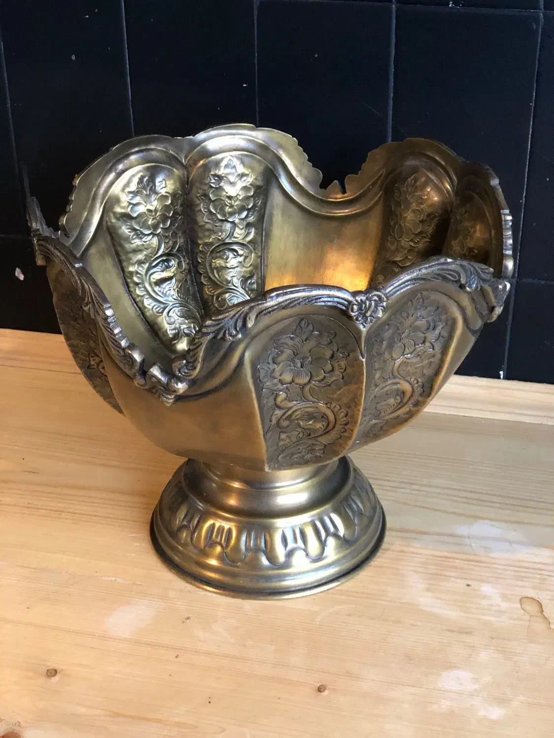 دکوری برنجی|کلکسیون اشیاء عتیقه|بابل, |دیوار