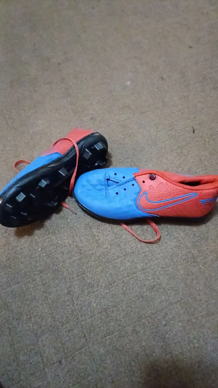 کفش استوک بلند چمنی پسرانه|کیف، کفش، کمربند|بندرعباس, |دیوار