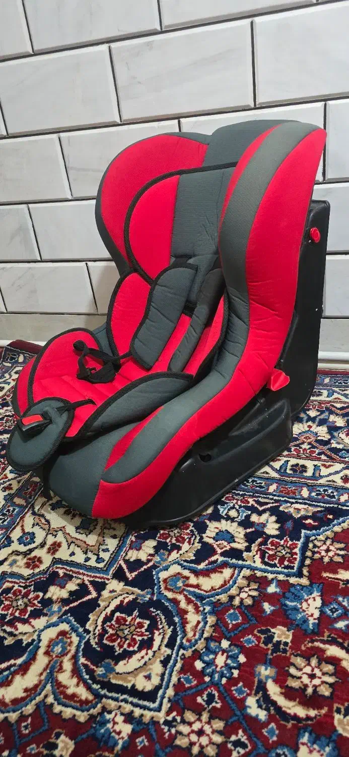 صندلی کودک|تخت و صندلی بچه|ساوه, |دیوار