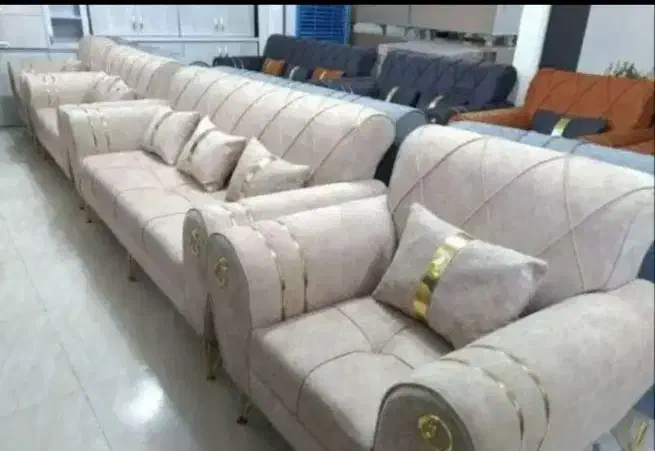 اصلا نگران،،۶۸۸۸ مبل۷ نباش۳۵ ۶چون ۴ مهرگان ۹۹یاهو|مبلمان خانگی و میز عسلی|صدرا-فارس, فاز ۱|دیوار