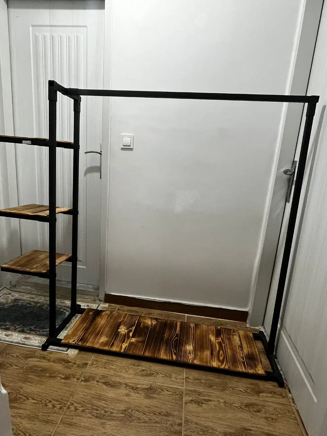 رگال لباس|کتابخانه، شلف، قفسههای دیواری|رشت, پل تالشان|دیوار