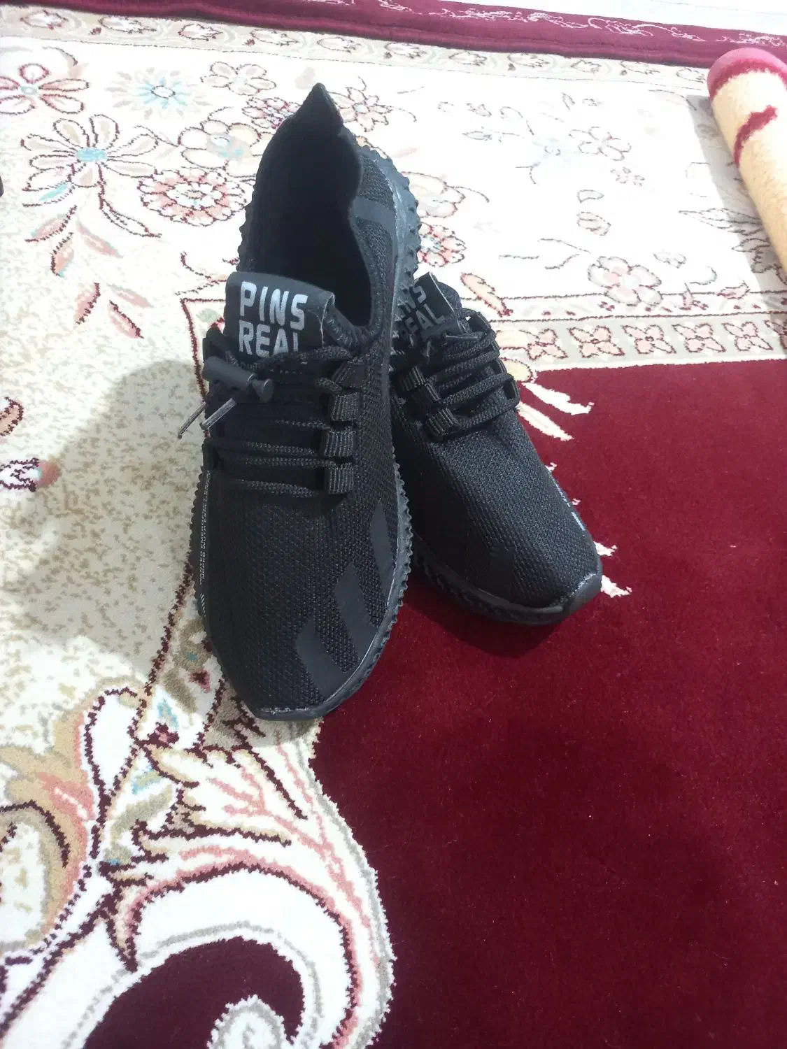 کفش نو|کیف، کفش، کمربند|بکتاش, |دیوار