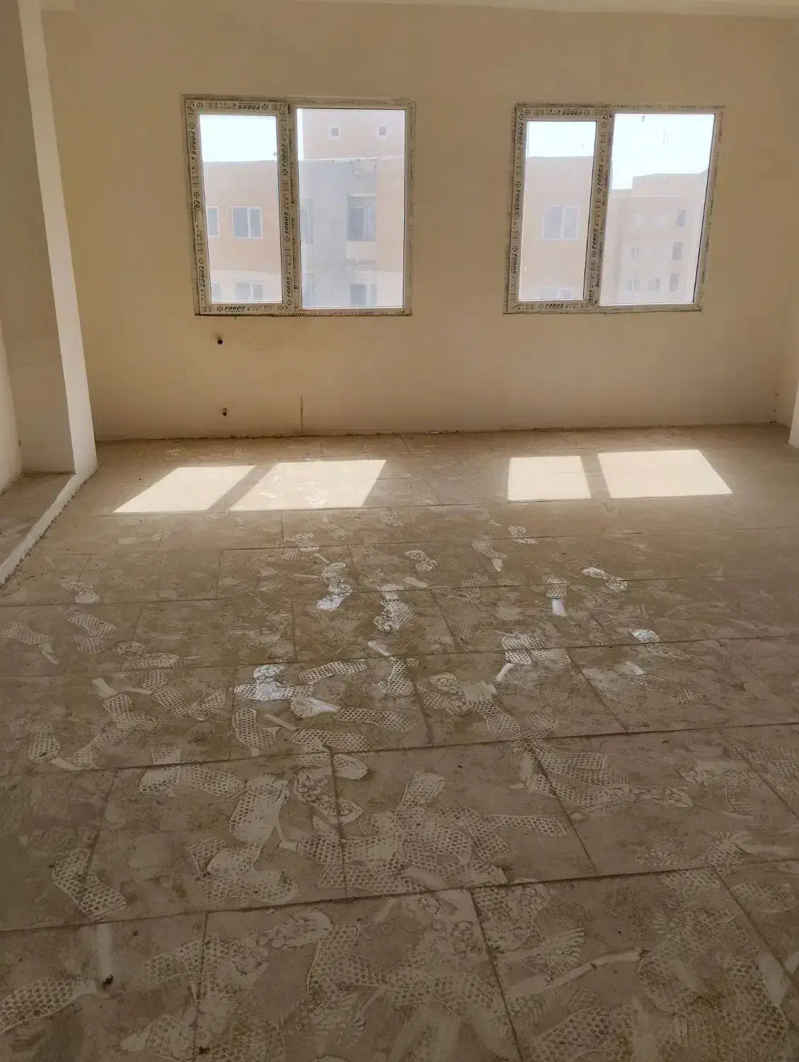 فروش واحدخام درشهرک ابریشم ماهان|فروش آپارتمان|چهارباغ, |دیوار