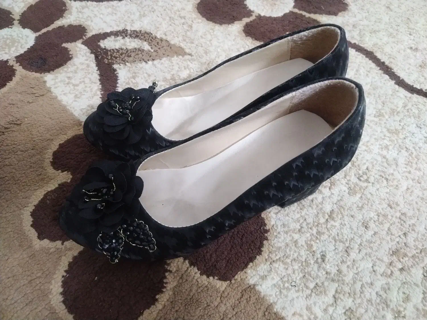 کیف و کفش|کیف، کفش، کمربند|گلبهار, شهر جدید گلبهار|دیوار