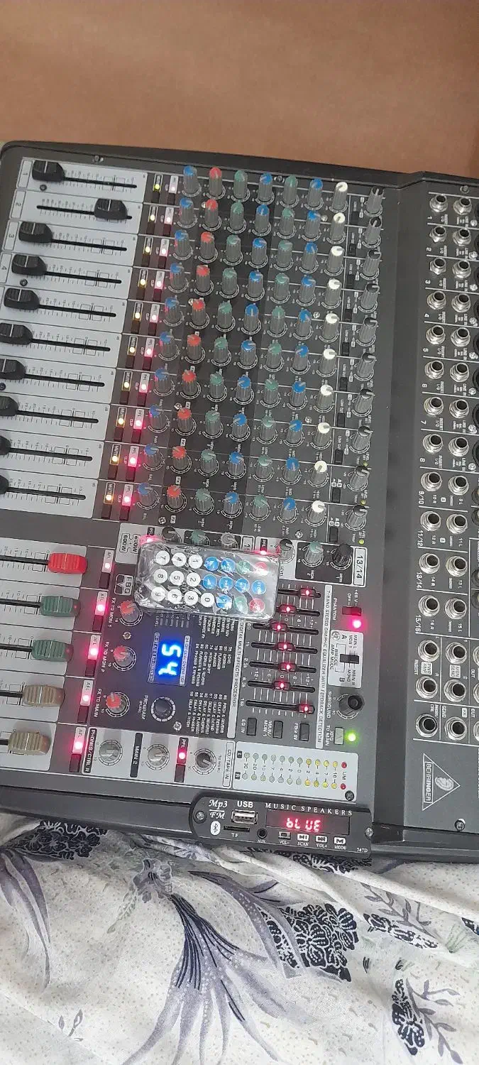 سیستم صوتی حراج شده|گیتار، بیس، امپلیفایر|گلپایگان, |دیوار