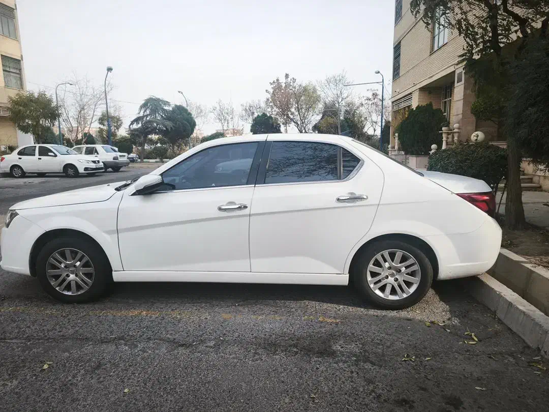 دنا پلاس ۵ دنده|خودرو سواری و وانت|اندیشه, اندیشه فاز ۲|دیوار