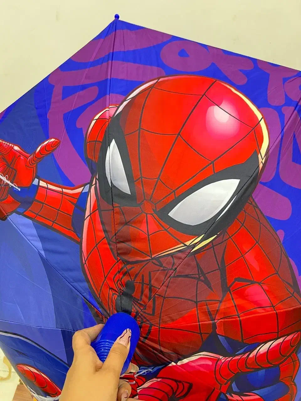 چتر پارچه ایی مردعنکبوتی سایز بزرگ|کفش و لباس بچه|بندر گناوه, |دیوار