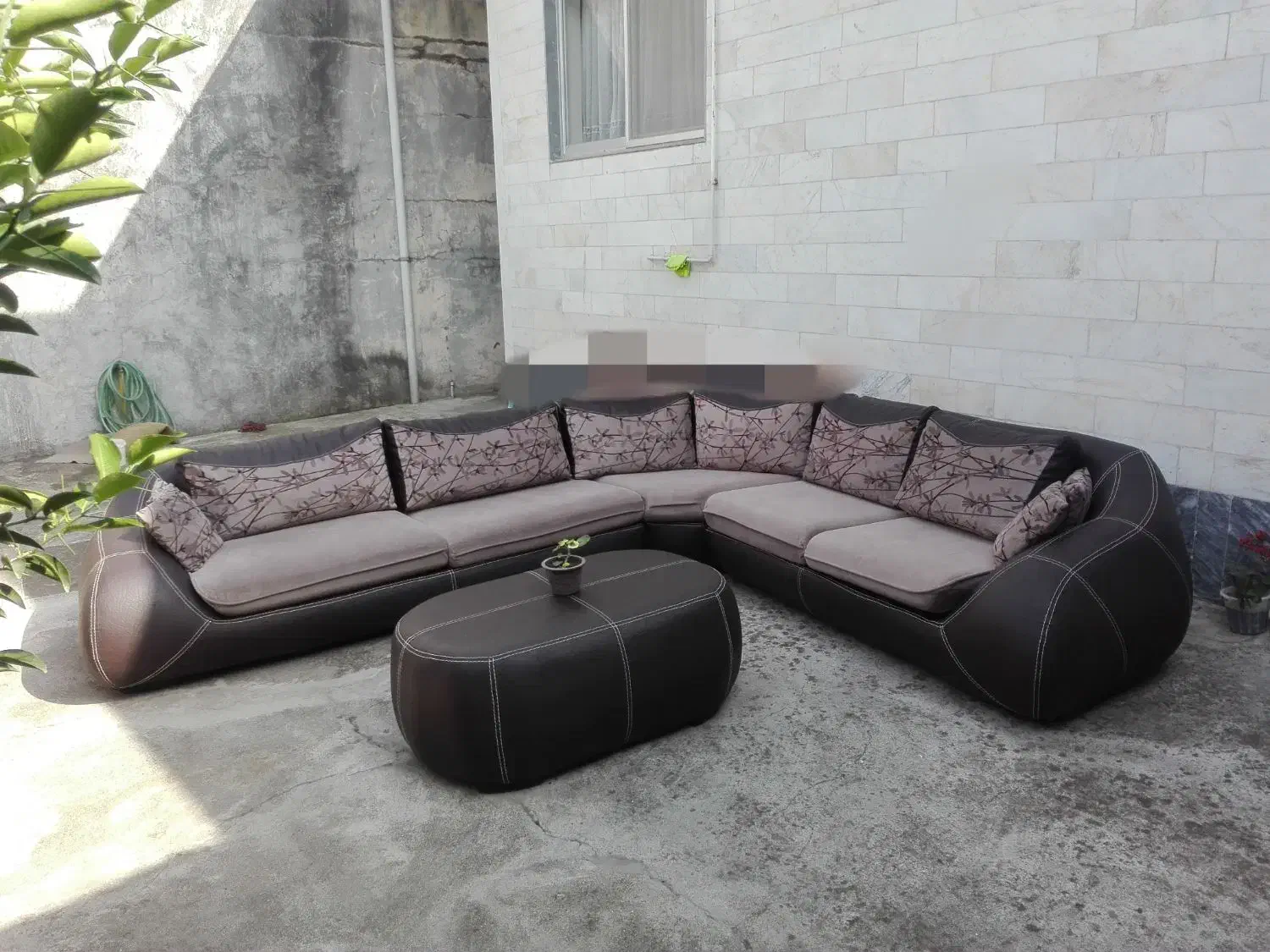 مبل هفت نفره چرم تمیز و سالم|مبلمان خانگی و میز عسلی|بندر انزلی, ساحل قو|دیوار