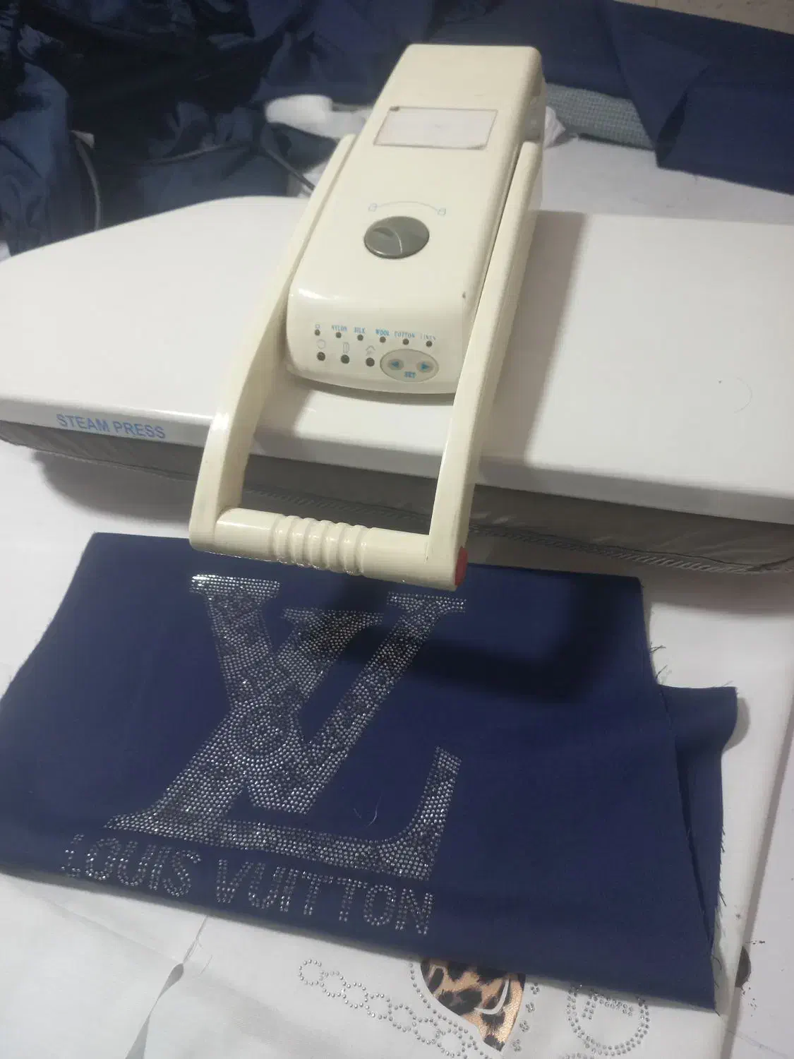 دستگاه نگین زن پرس حرارتی|ماشین‌آلات صنعتی|باقرشهر, |دیوار