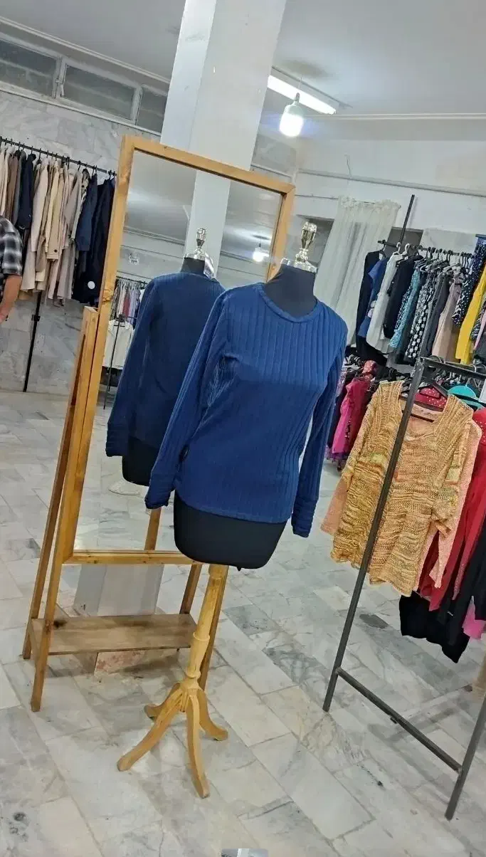 گپ و بافت|لباس|بجنورد, |دیوار