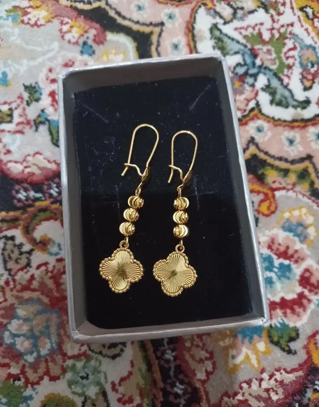 گوشواره ونکلیف|بدلیجات|قرچک, زیبا شهر|دیوار