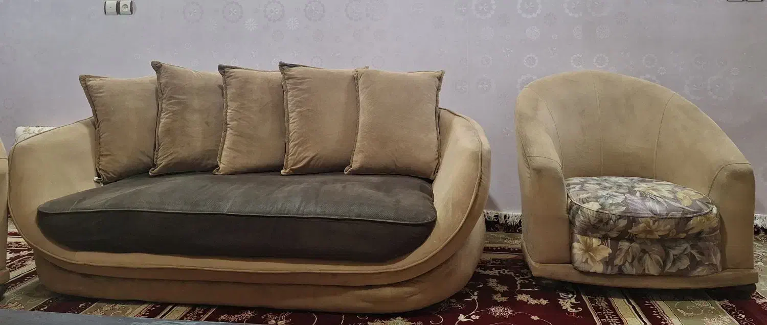 مبل ۸ نفره راحتی و مینیمال، کاملاً سالم|مبلمان خانگی و میز عسلی|بندر ماهشهر, |دیوار