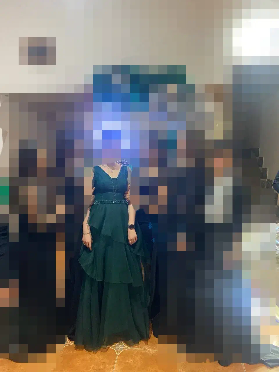 لباس مجلسی|لباس|لشت نشا, |دیوار