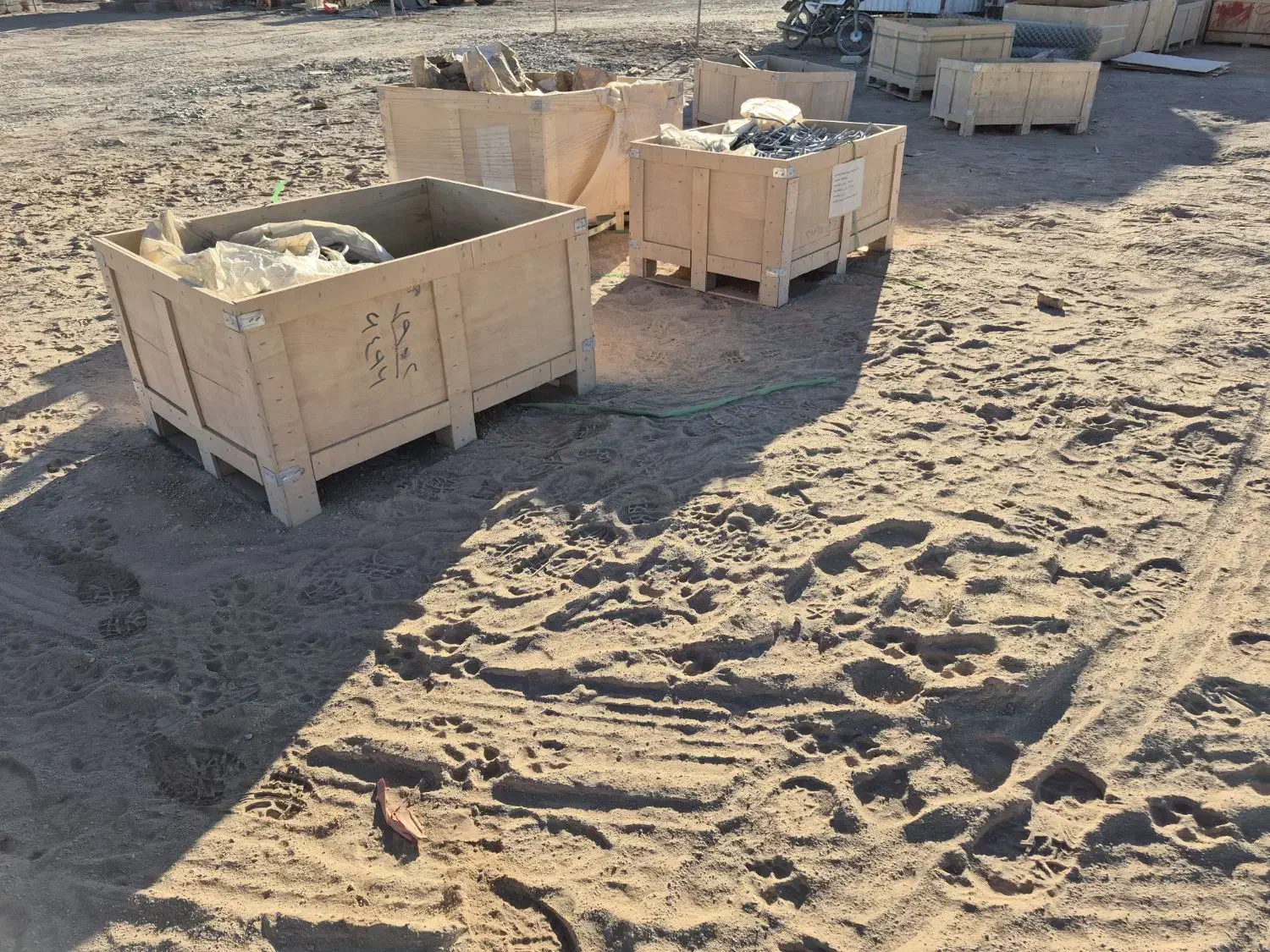 صندوق چوبی|مصالح و تجهیزات ساختمان|خوسف, |دیوار